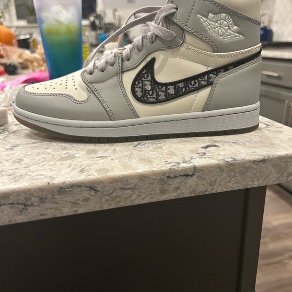 Basically New AIR DIOR SIZE 7.5, with original box and dusters and charms. - Picture 3 of 6